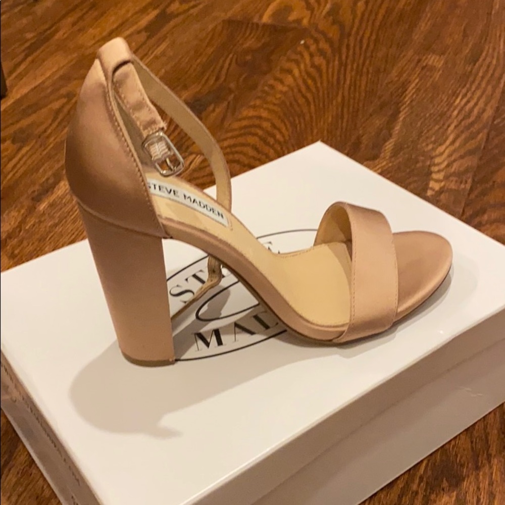 Steve Madden Carrson Blush Heels